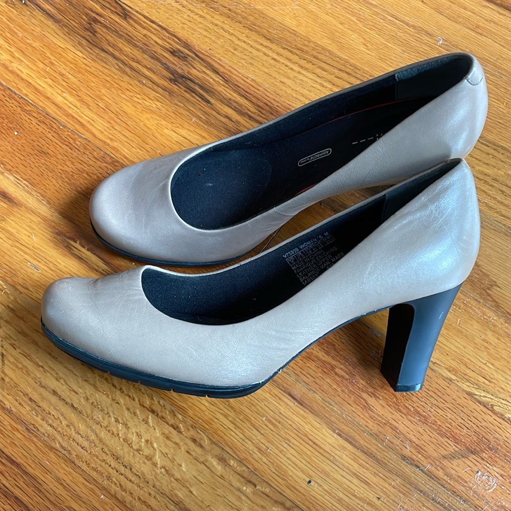 Rockport Walkability Leather Pumps